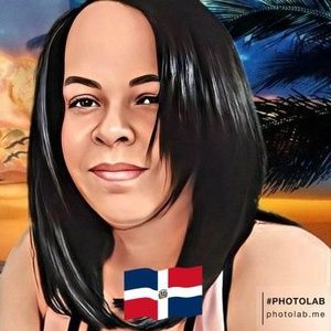 Meet your Posher, Adela